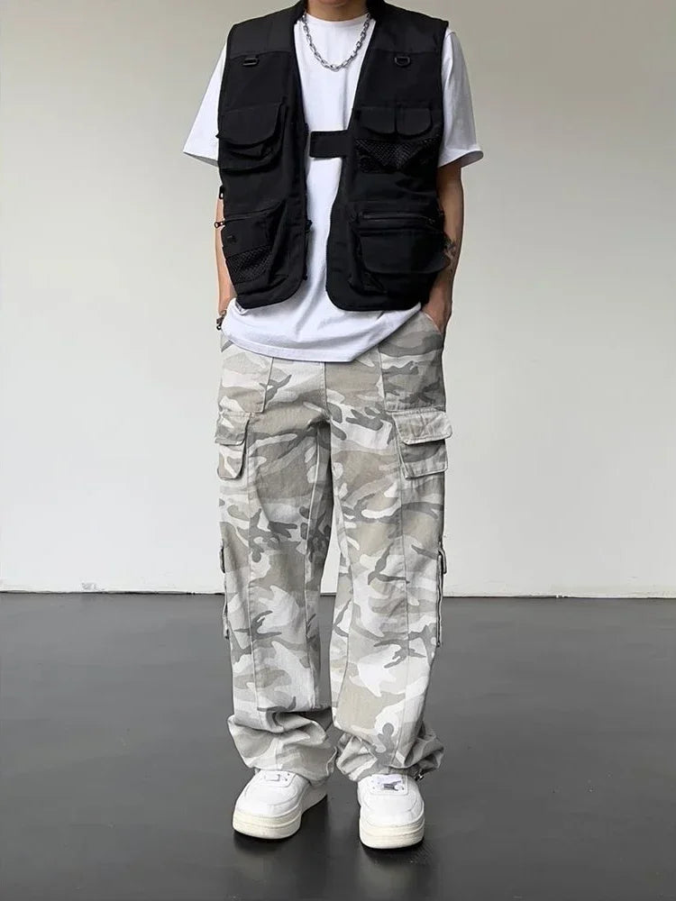 Y2K Cargo Pants (Camo)